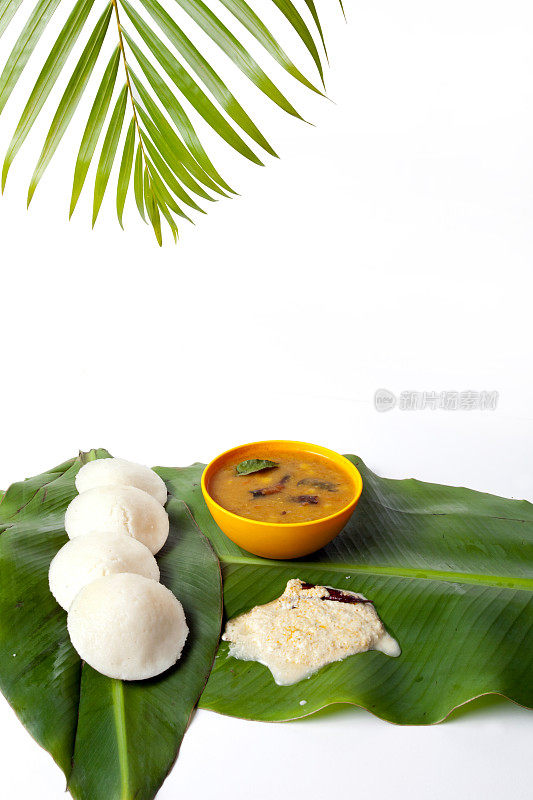 Idli Sambhar和酸辣酱，南印度菜